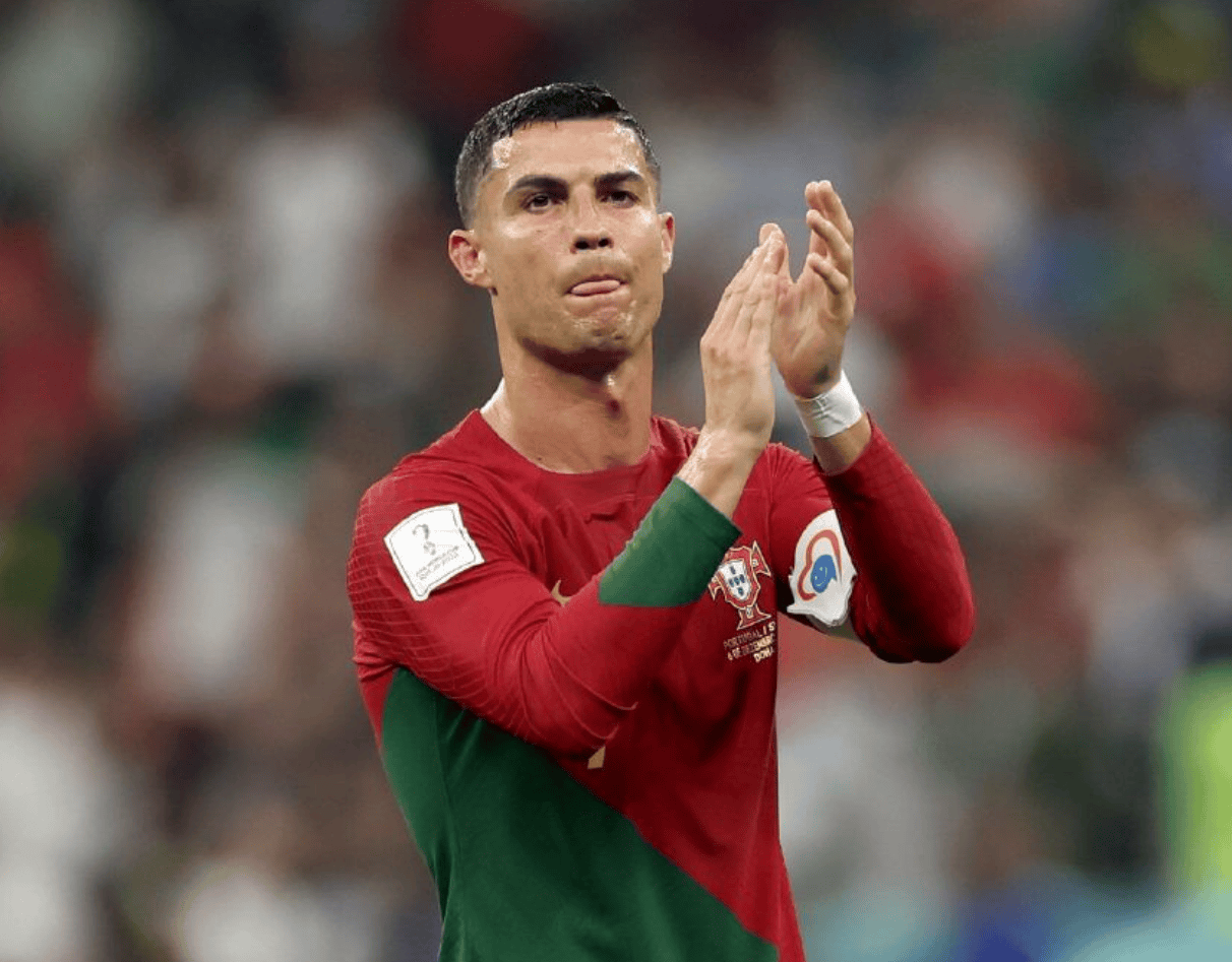 士VS两河勇士今晚谁先笑到抽筋？瓦力棋牌亚冠乙级喜剧大戏：沙漠骑(图2)